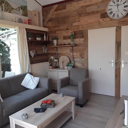 Wunderschoenes Haus Mit Pool, Garten Und Grill