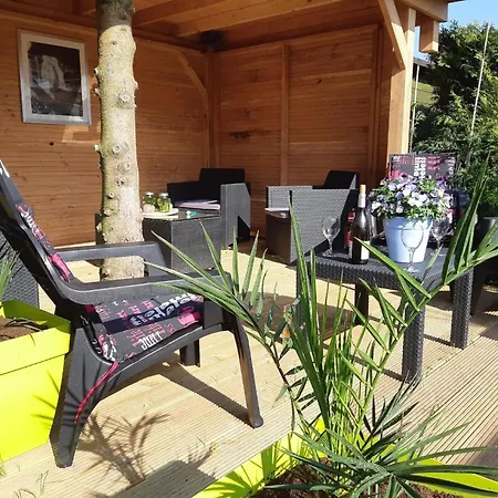 Wunderschoenes Haus Mit Pool, Garten Und Grill